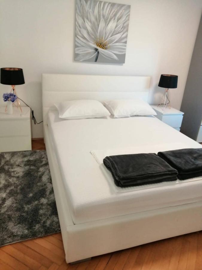 Apartman D&D*** Varaždin Buitenkant foto