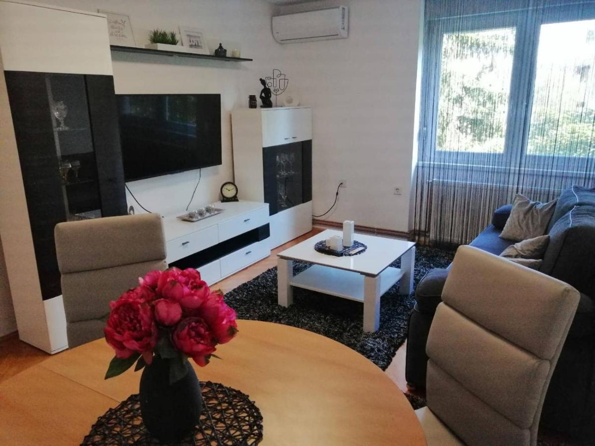 Apartman D&D*** Varaždin Buitenkant foto