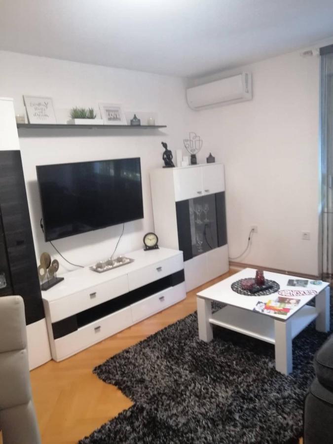 Apartman D&D*** Appartement Varaždin Buitenkant foto